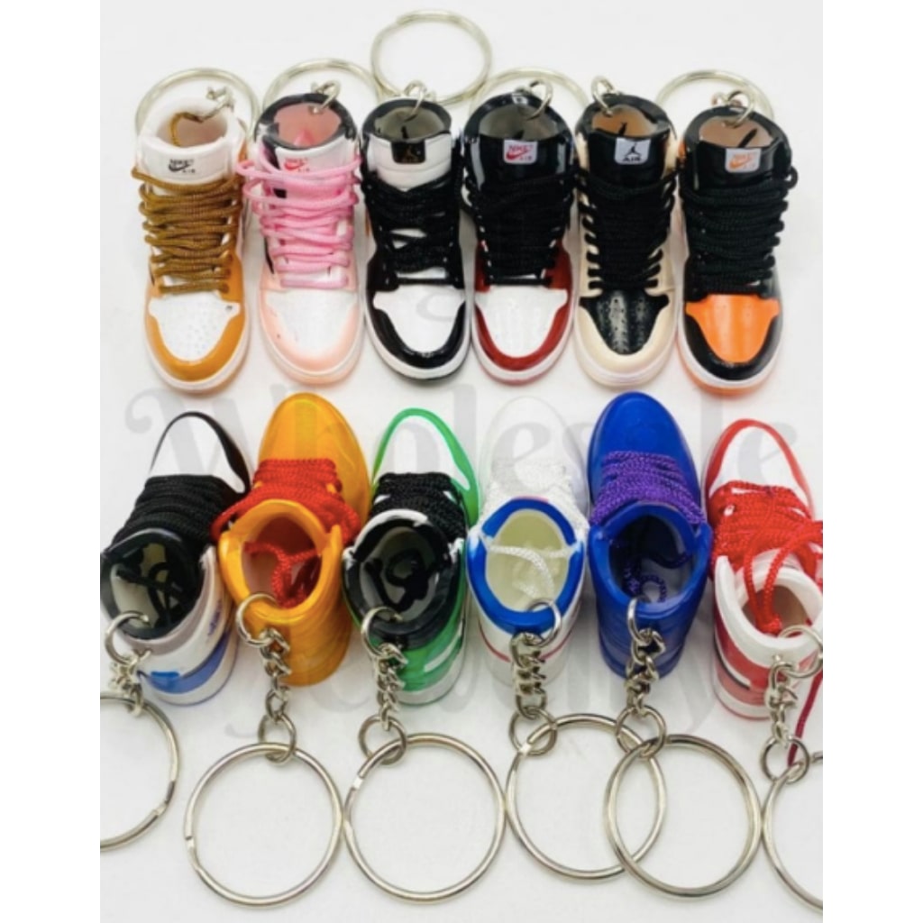 Sneaker Keychains with Real Shoe Laces, Random Mix